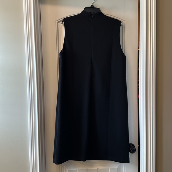 LIKE NEW ANN TAYLOR DRESS - Picture 2 of 3